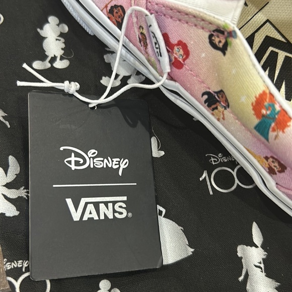 Vans X Disney custom 100th shoes - Picture 3 of 16